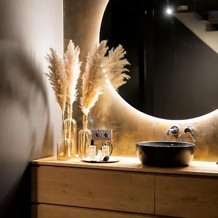 8 住宿加早餐酒店